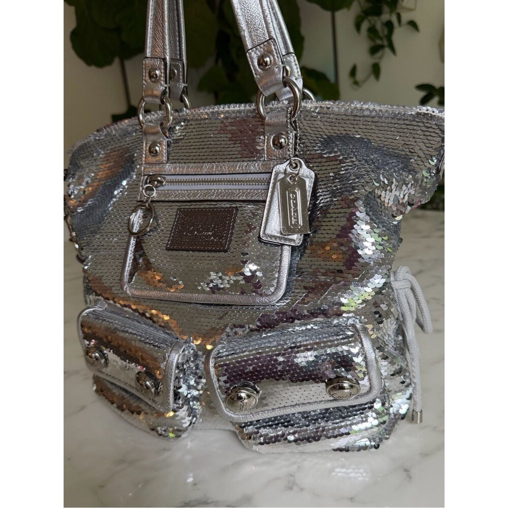Coach Limited Edition Poppy Sequin Spotlight Tote Shoulder Bag 13821 Silver Y2K - Picture 3 of 16